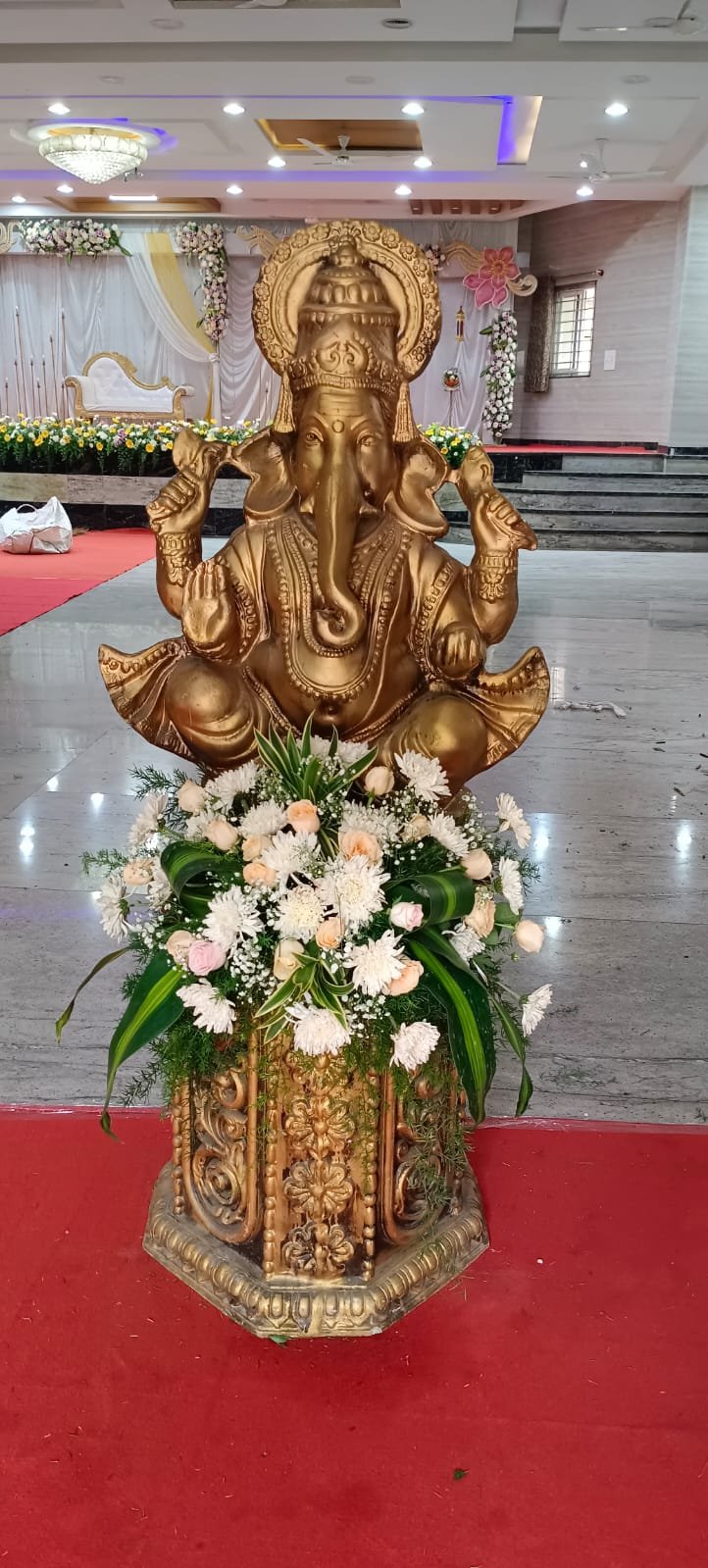 Su Floral celebration decor